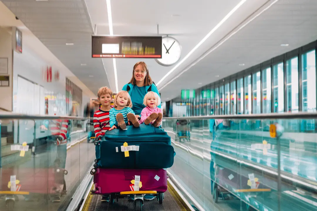 Travelling light – How to pack light travelling with toddlers